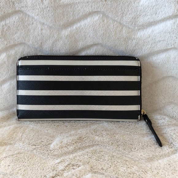 Kate Spade wallet - Picture 3 of 8